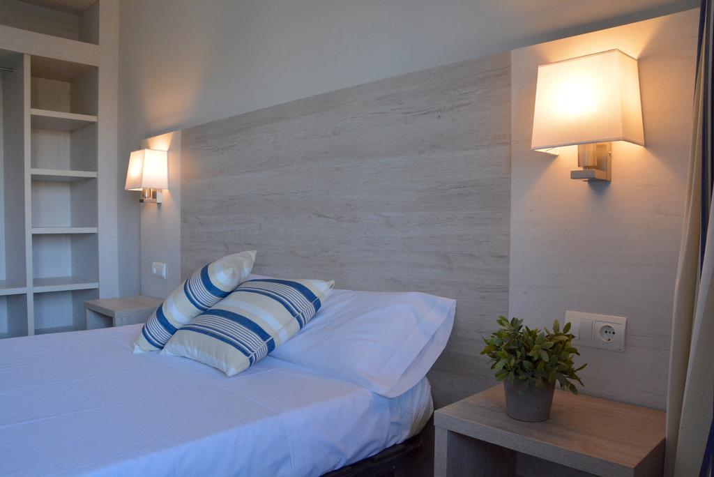 Apartaments La Catifa Now With Elevator!!! Palamós Exteriör bild